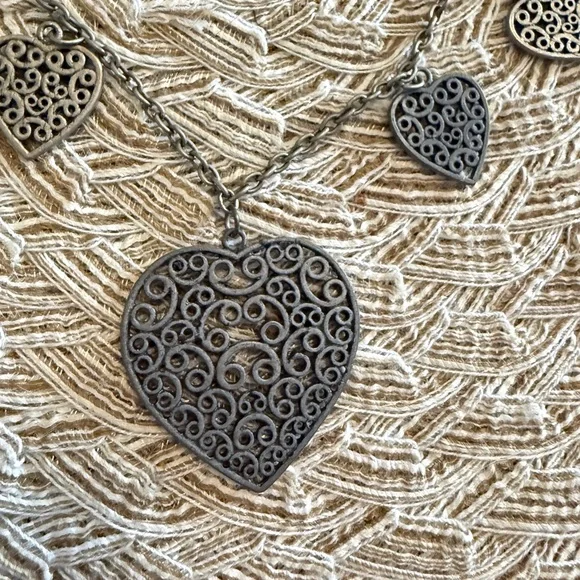 Set of pewter necklace and earrings - Picture 4 of 4